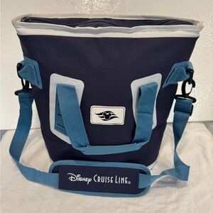 Disney Cruise Line Insulated Cooler Tote Bag Navy Blue Travel Lunch Beach